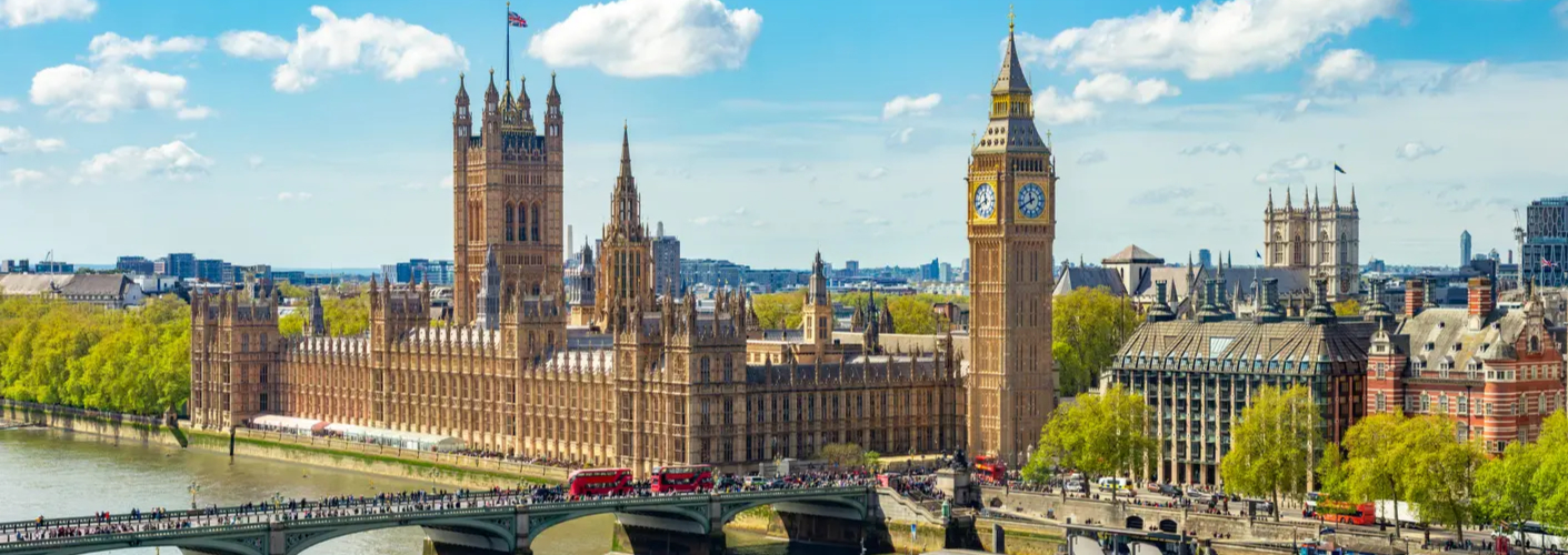 a scene of london's big ben