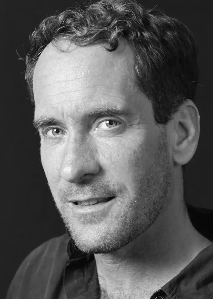 headshot of jonathon DUncan